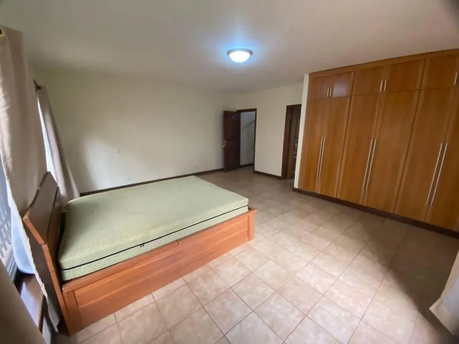 كامبالا Malaika Homes-Naguru شقة